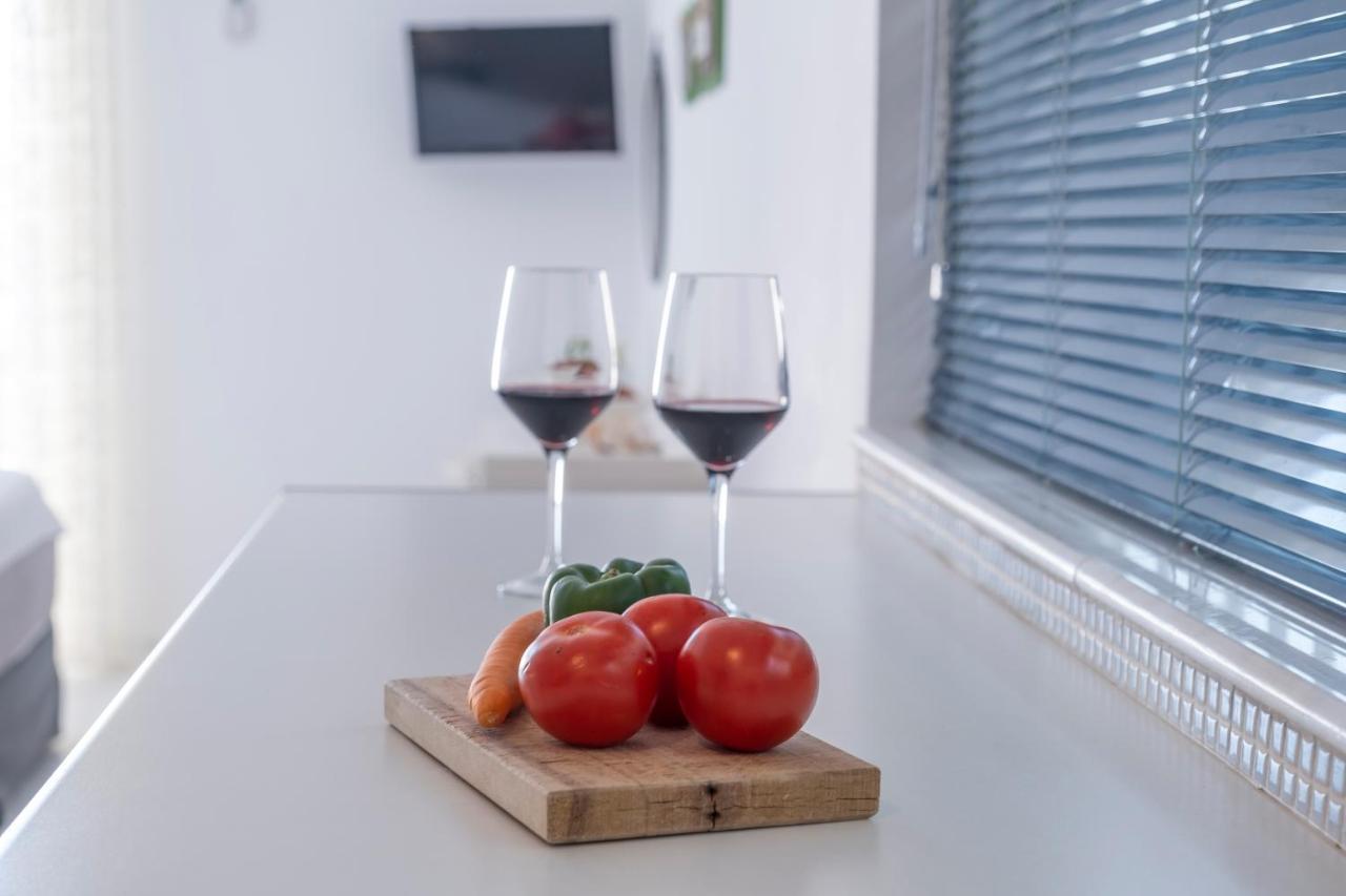 Meli Apartments & Villas Киверион Экстерьер фото