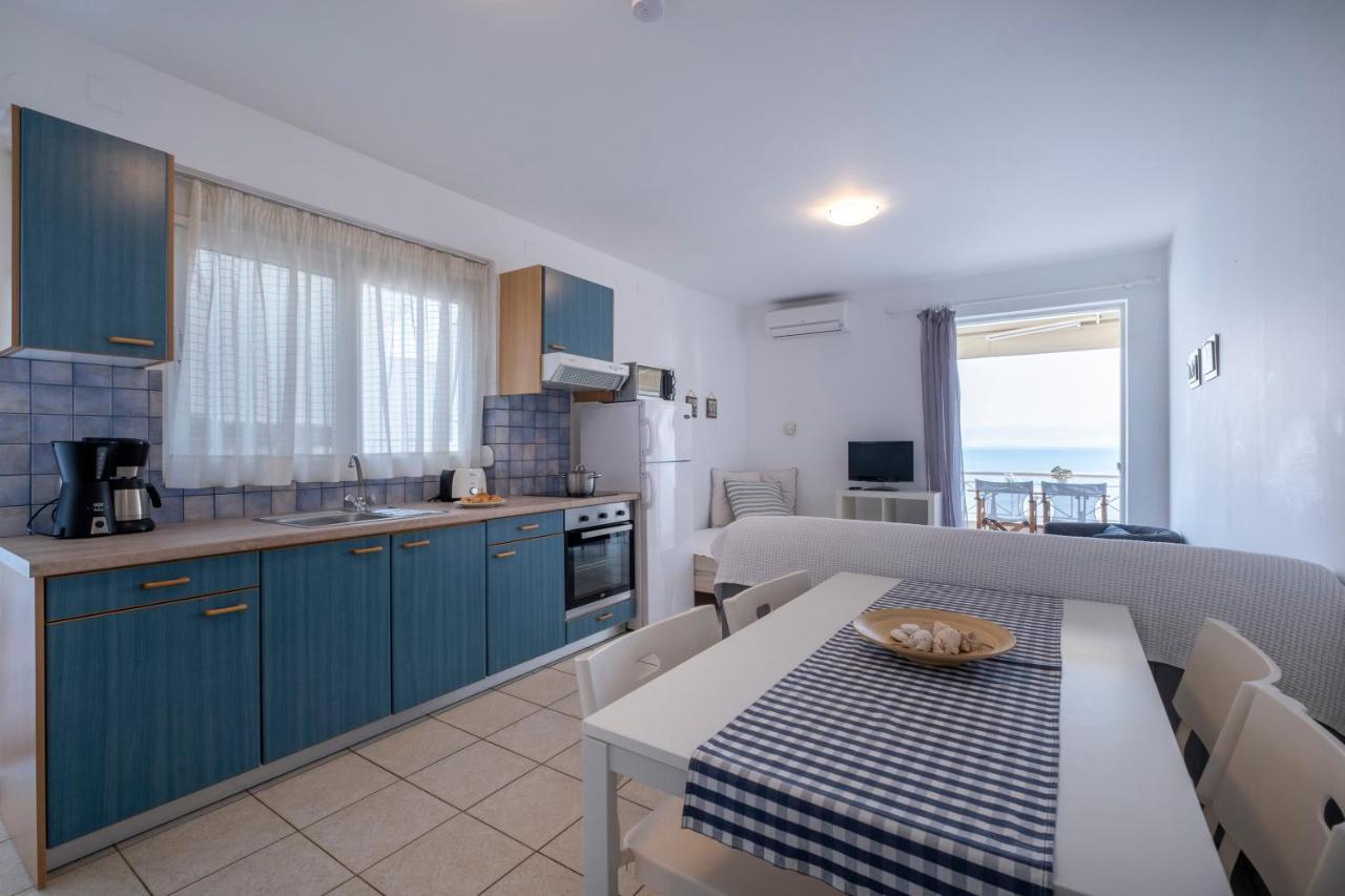 Meli Apartments & Villas Киверион Экстерьер фото