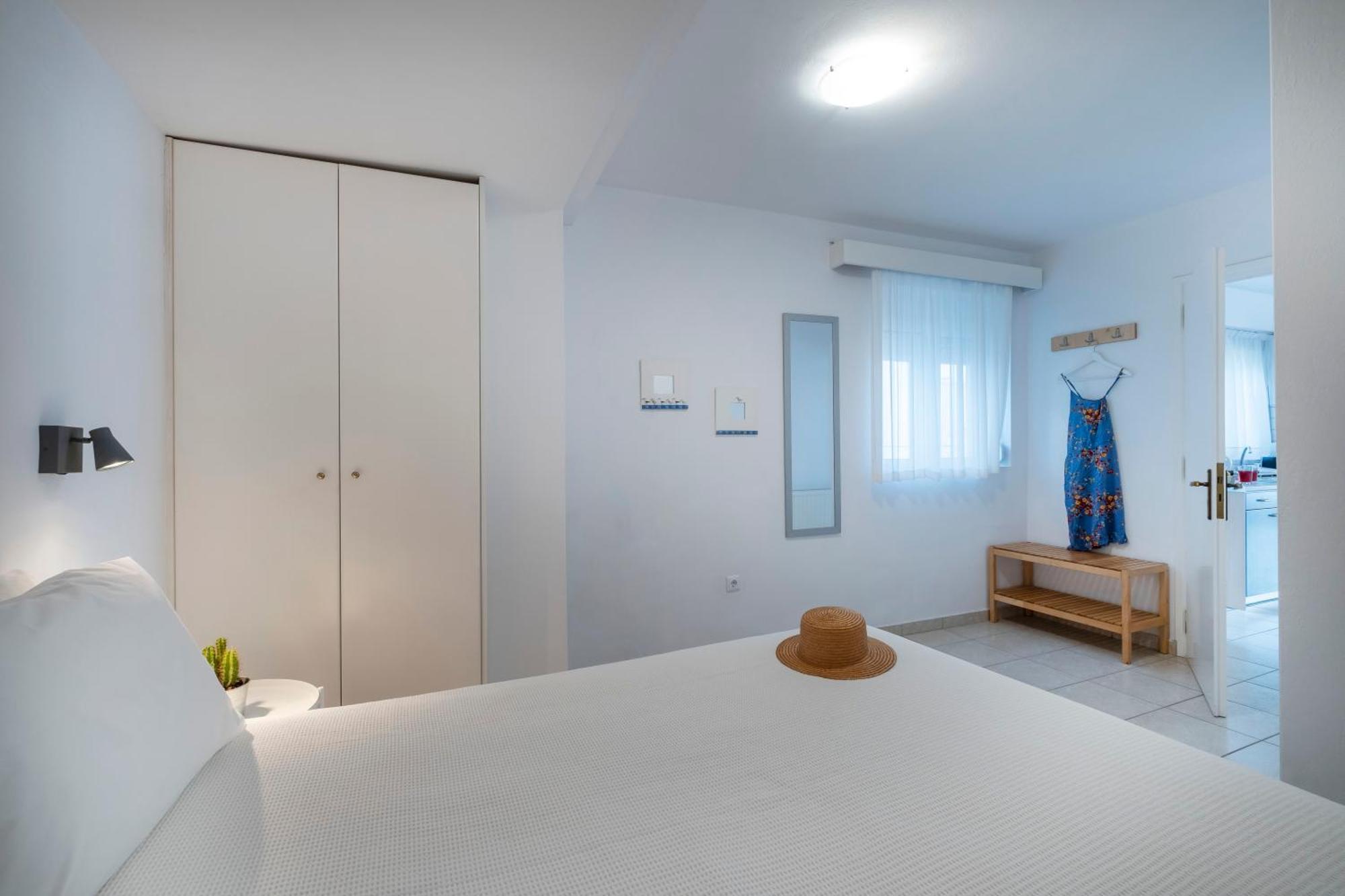 Meli Apartments & Villas Киверион Экстерьер фото